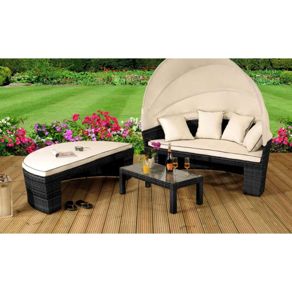 Hamilton Sun Island Table set